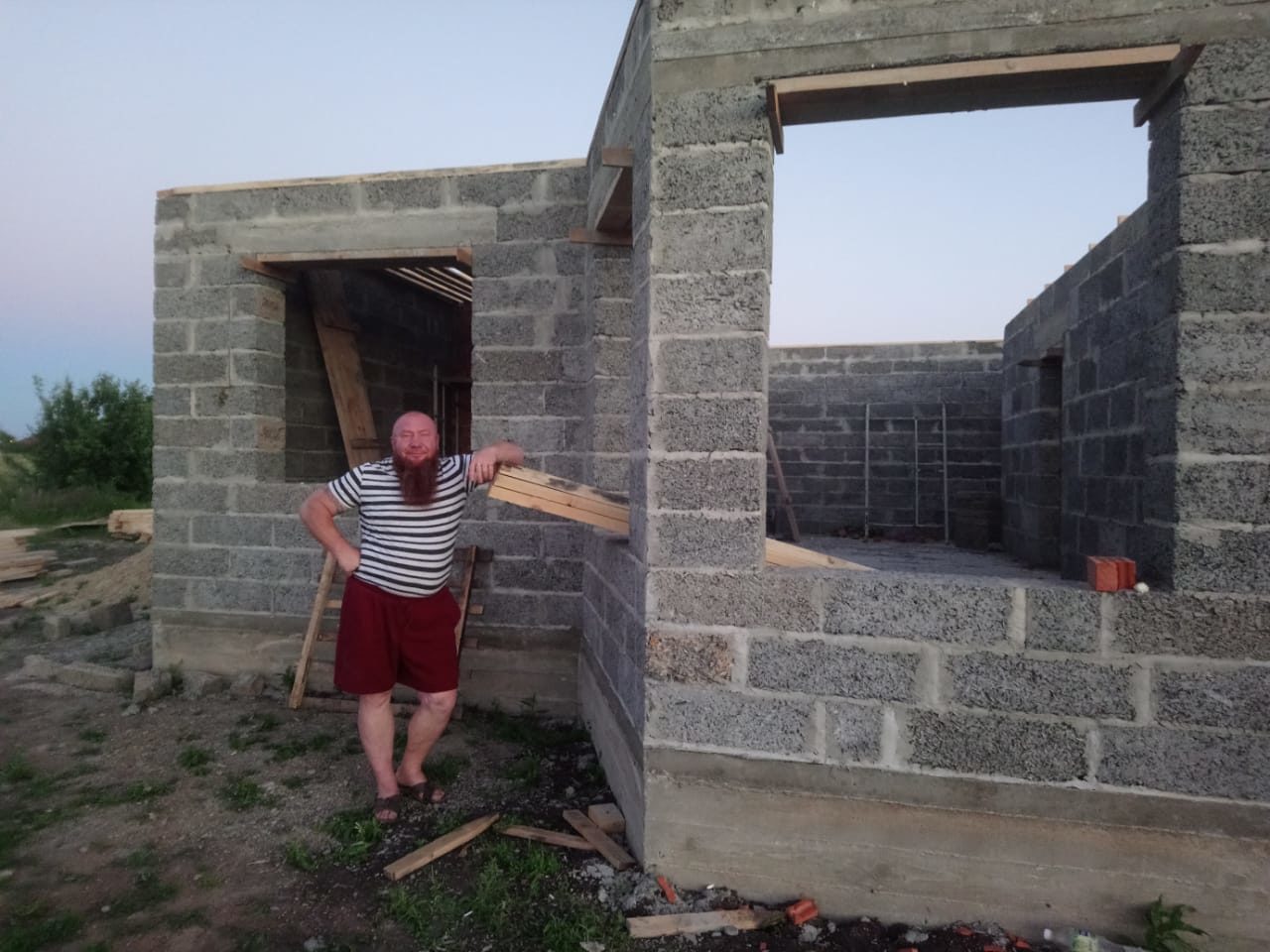 Строительство домов из Арболит Блока в Крыму в городе Феодосия, фото 1, стоимость: 20 000 руб.