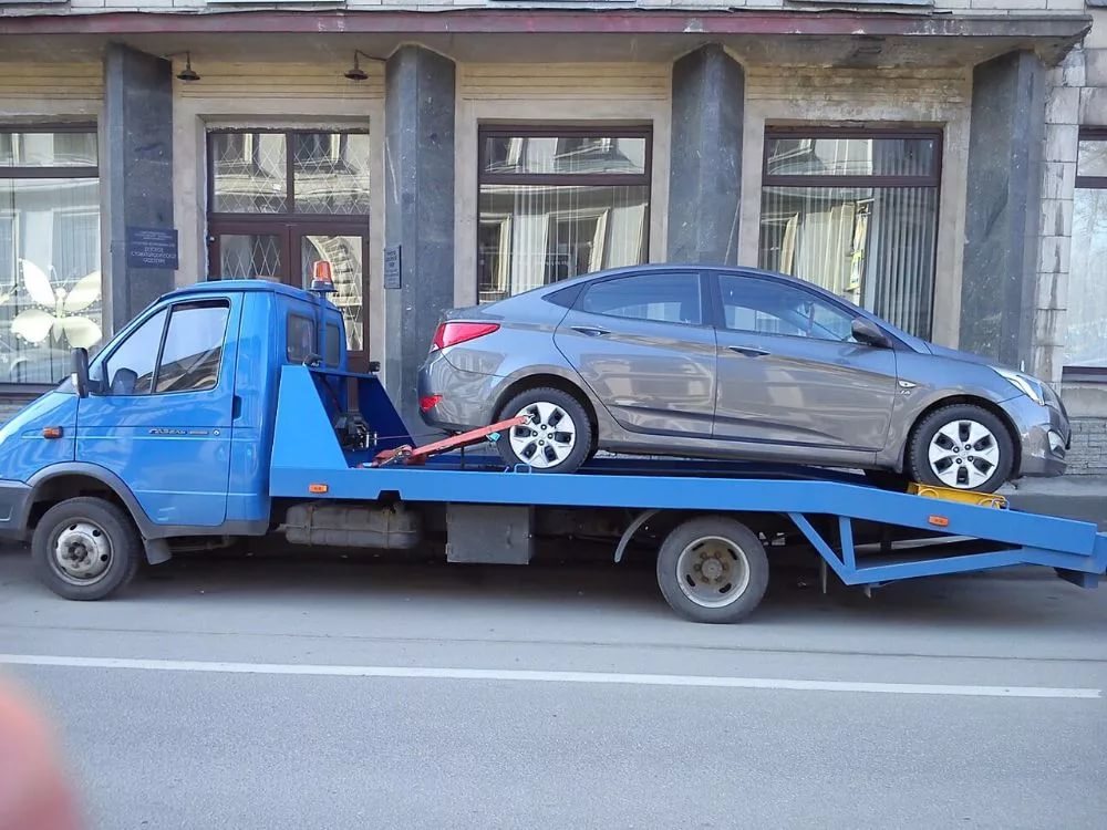 Эвакуатор круглосуточно в городе Санкт-Петербург, фото 2, стоимость: 1 500 руб.