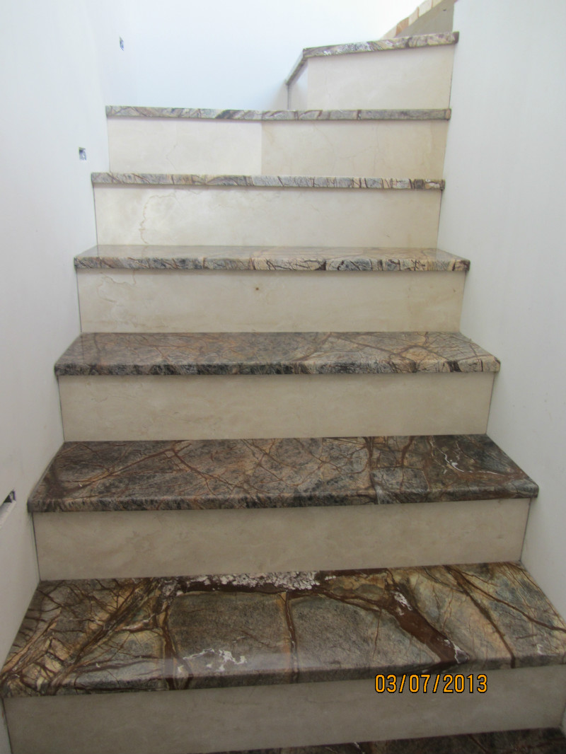 Лестницы из натурального камня мрамора и гранита. в городе Московский, фото 4, телефон продавца: +7 (916) 275-06-55
