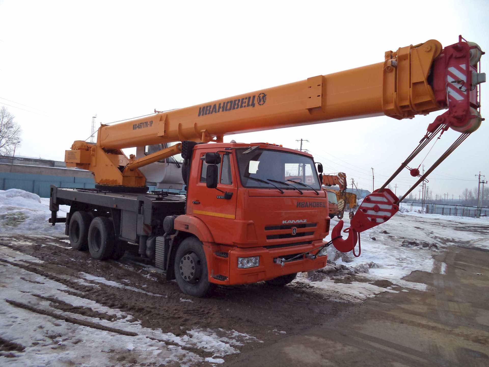 автокран Ивановец КС-45717К-1Р, ПТС 2014 года в городе Тюмень, фото 2, Автокраны