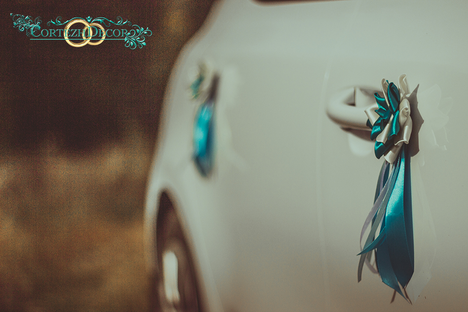 Прокат свадебных бутоньерок на зеркала и ручки автомобиля в городе Калуга, фото 8, Прокат свадебных товаров