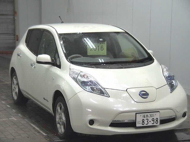 Электромобиль хэтчбек Nissan Leaf кузов AZE0 модификация G гв 2011 в городе Москва, фото 1, Московская область