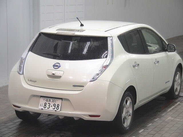 Электромобиль хэтчбек Nissan Leaf кузов AZE0 модификация G гв 2011 в городе Москва, фото 4, Nissan