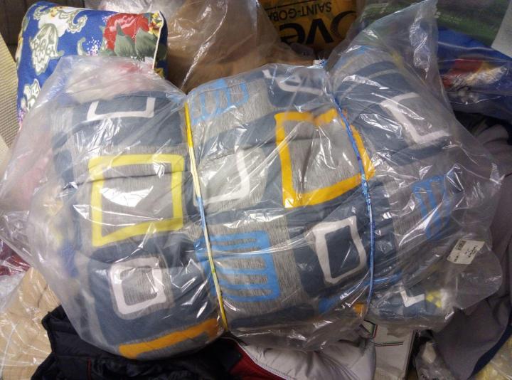 Продаются новые одеяла в упаковках в городе Москва, фото 1, Другое