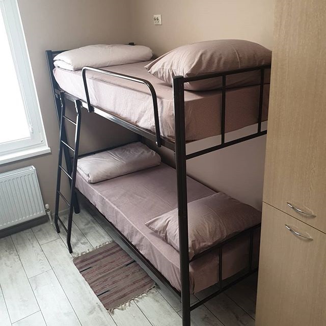 Кровати двухъярусные, односпальные Новые для хостелов, гостиниц в городе Ейск, фото 1, Краснодарский край