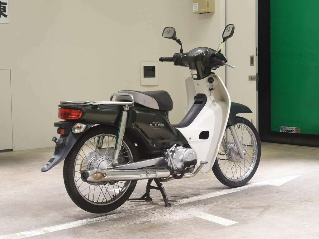 Мотоцикл дорожный Honda Super Cub рама AA04 скутерета задний багажник гв 2013 в городе Москва, фото 4, телефон продавца: +7 (922) 209-08-99