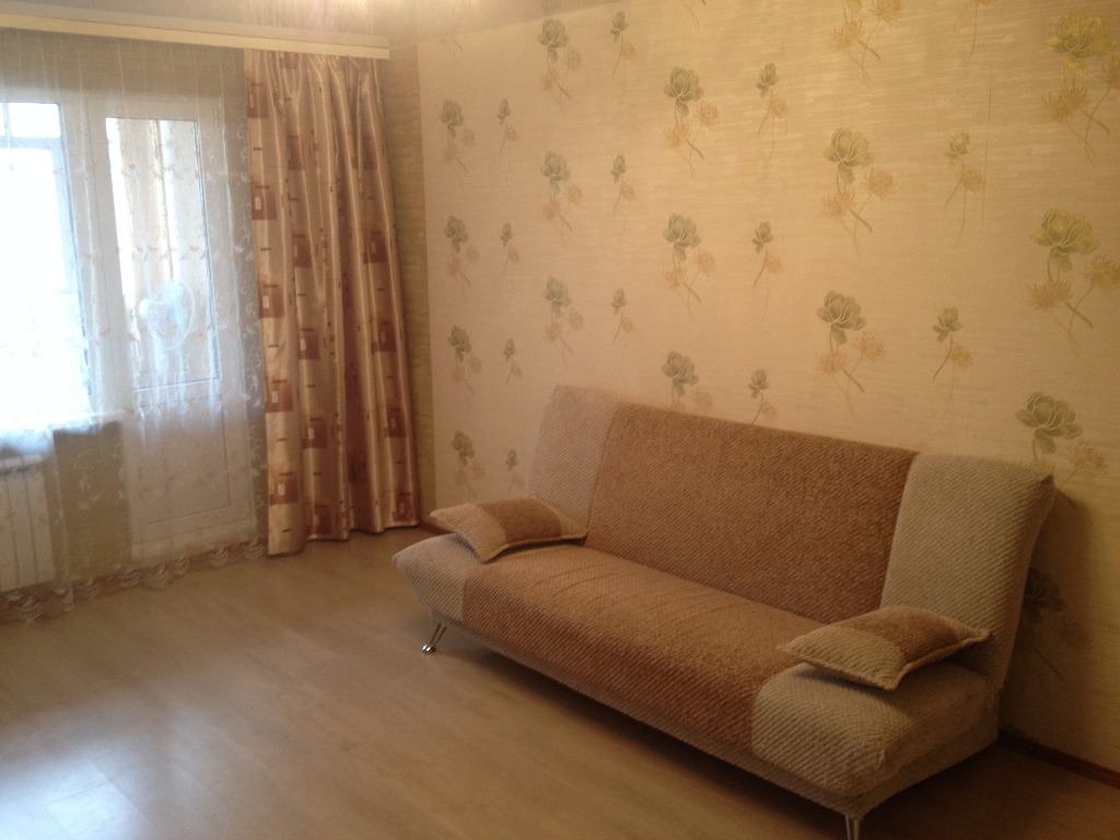 Сдается квартира на Крупской, 8 в городе Старая Майна, фото 3, телефон продавца: +7 (922) 129-63-14