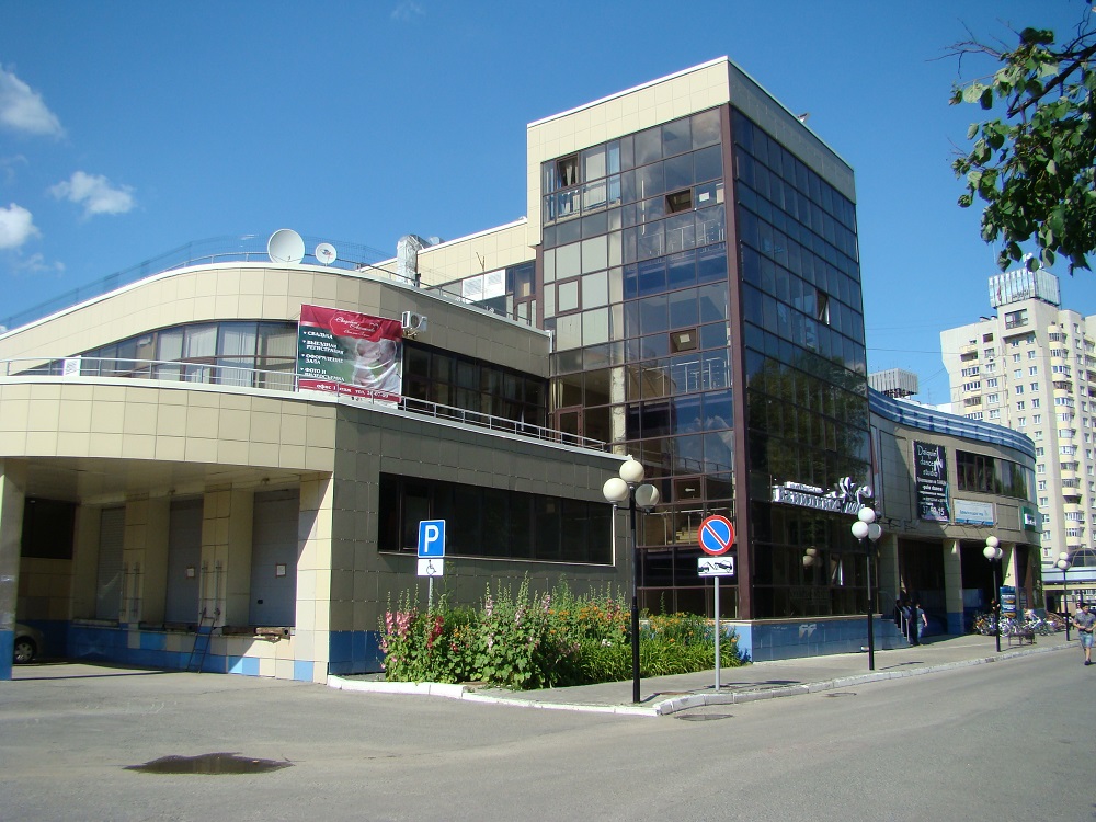 Здание торгового центра, арендный бизнес в городе Чебоксары, фото 10, телефон продавца: +7 (927) 667-02-07