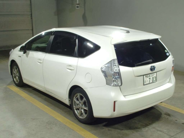 Минивэн 7 мест гибрид Toyota Prius Alpha кузов ZVW40W модификация G гв 2012 в городе Москва, фото 2, телефон продавца: +7 (922) 209-08-99