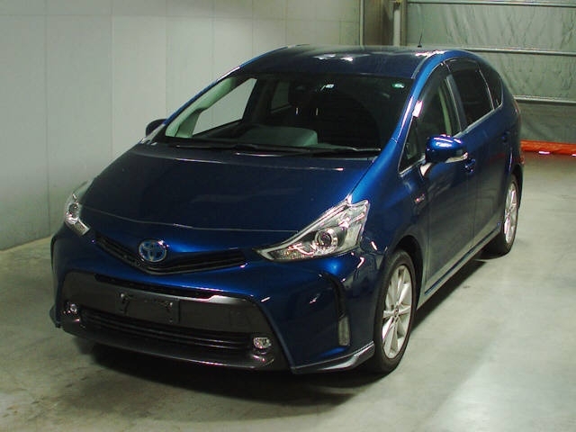 Минивэн гибрид Toyota Prius Alpha кузов ZVW41W модификация S Touring Selection гв 2018 в городе Москва, фото 1, стоимость: 1 748 000 руб.