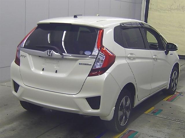 Хэтчбек гибрид Honda Fit кузов GP6 4WD BaseGrade гв 2016 в городе Москва, фото 3, стоимость: 1 006 000 руб.