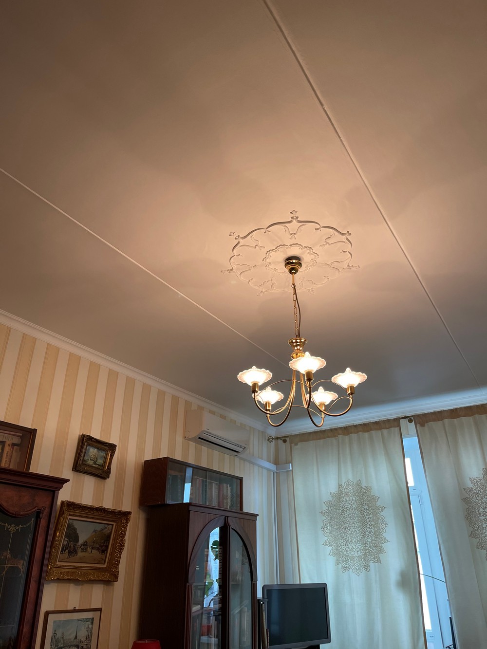 Продается светлая и теплая квартира Комсомольский проспект дом 49 в городе Москва, фото 3, стоимость: 30 000 000 руб.