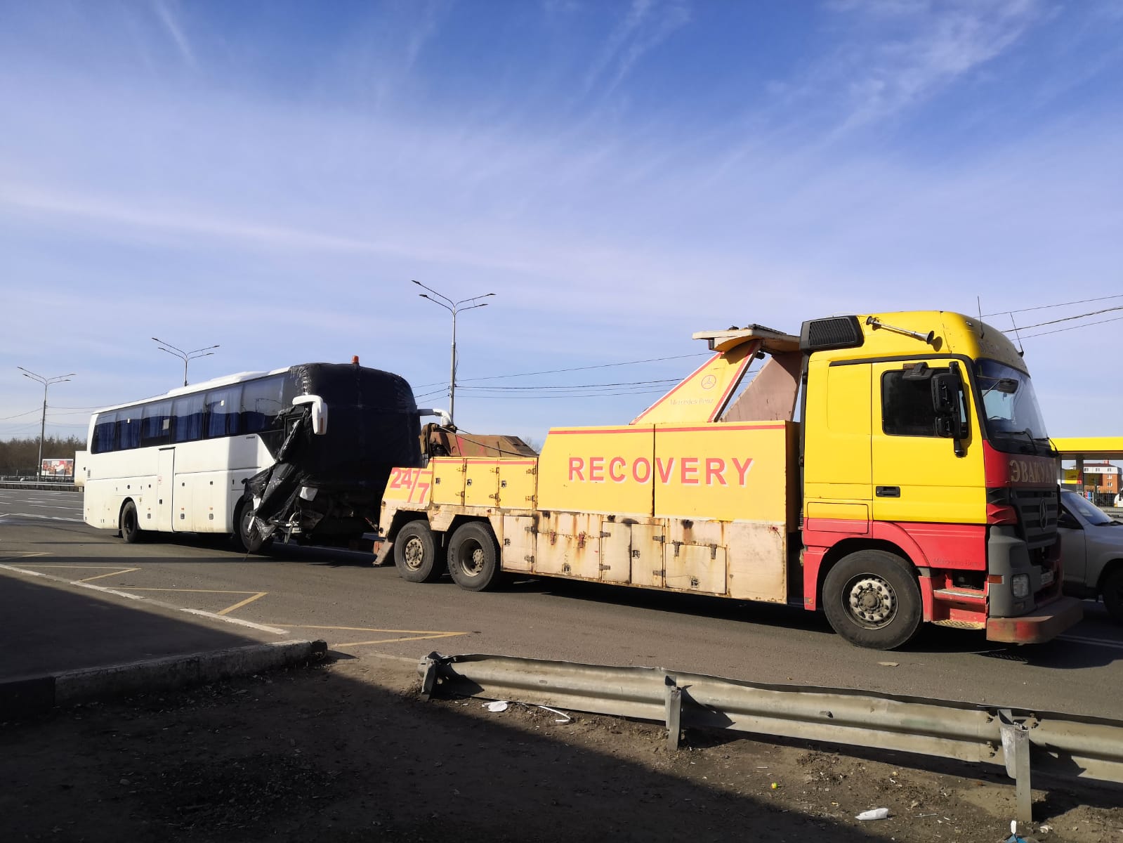 Услуги грузового эвакуатора в городе Балабаново, фото 1, телефон продавца: +7 (926) 045-55-17