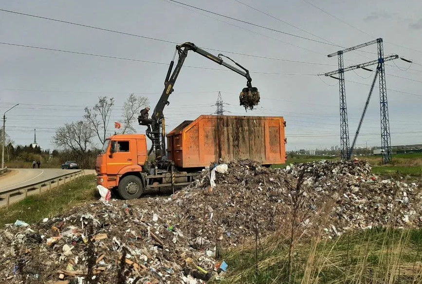 Спецтехника ломовоз. Останкинский район, СНТ Подрезово, СТ Ветеран. в городе Москва, фото 2, стоимость: 8 000 руб.