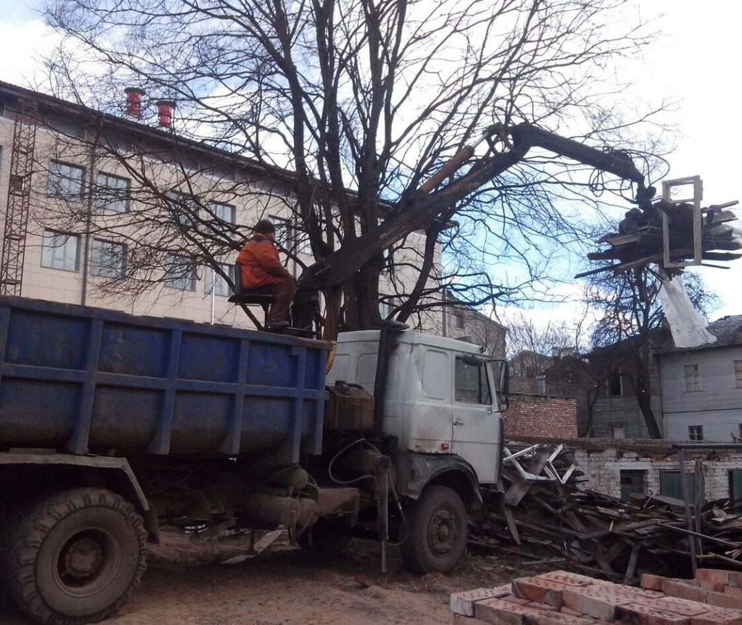 Спецтехника ломовоз. Останкинский район, СНТ Подрезово, СТ Ветеран. в городе Москва, фото 4, Московская область