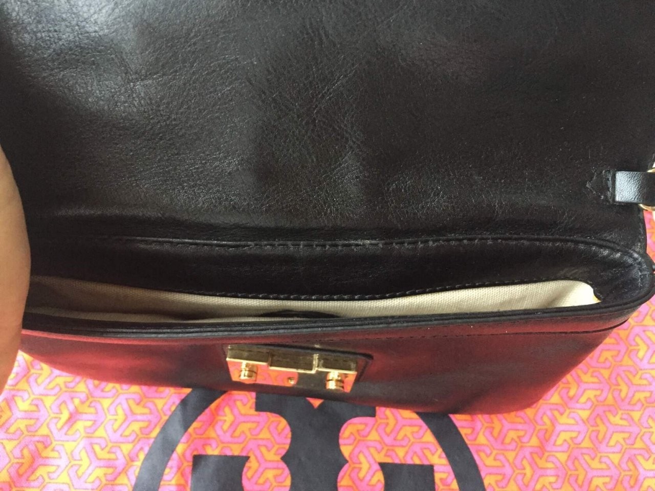 Клатч tory burch черный кожа сумка женская аксессуар оригинал кожаная бренд в городе Москва, фото 4, телефон продавца: +7 (905) 721-56-56