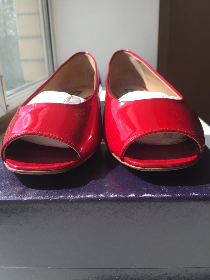 Балетки новые lesilla италия 39 размер красные лак кожа лаковая кожа кожаные мыс открыт вырез туфли в городе Москва, фото 6, Женская обувь