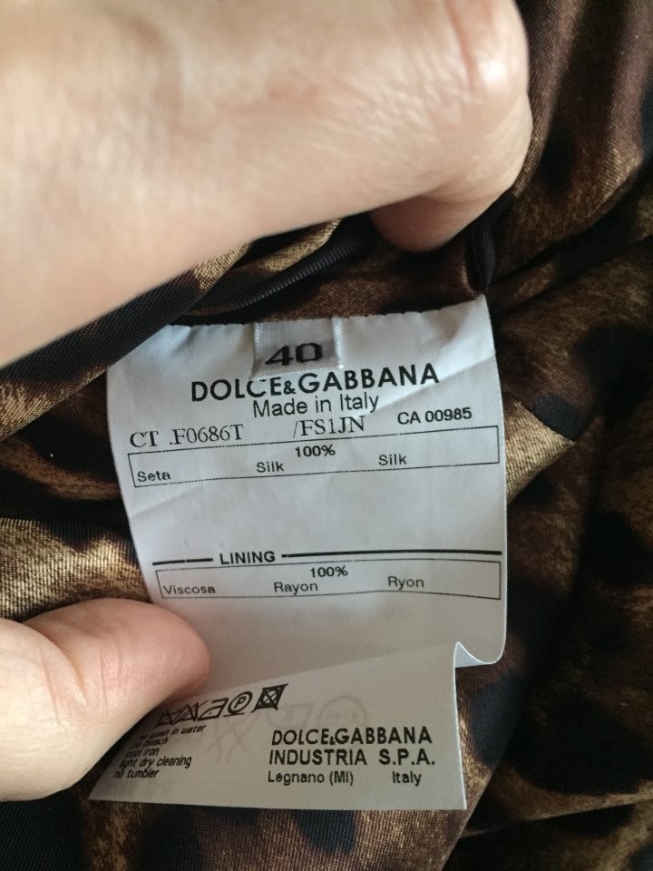 Плащ новый dolce&gabbana; италия 46 м размер леопард корчиневый шелк длина миди в городе Москва, фото 6, стоимость: 85 500 руб.