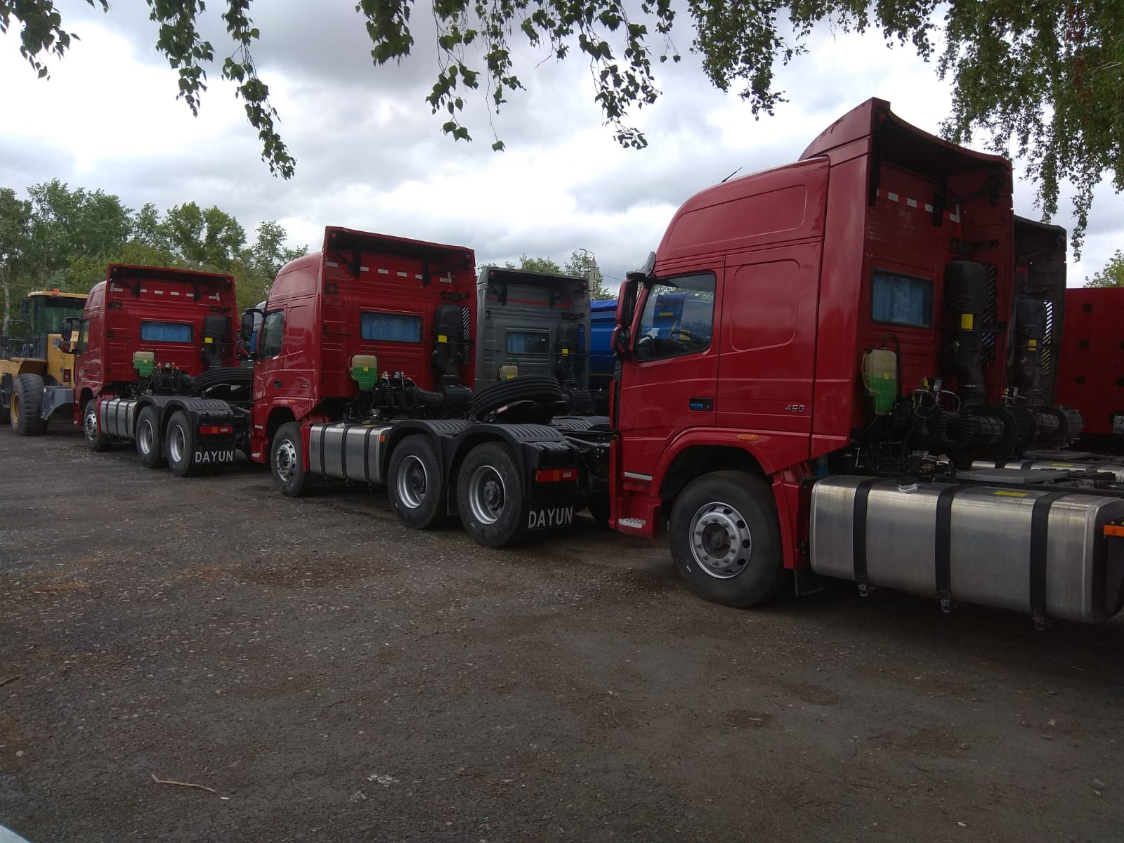 Дизельный седельный тягач DAYUN CGC4250, 6х4, 460 л.с., Euro V, рессора  в городе Челябинск, фото 2, телефон продавца: +7 (908) 584-00-55