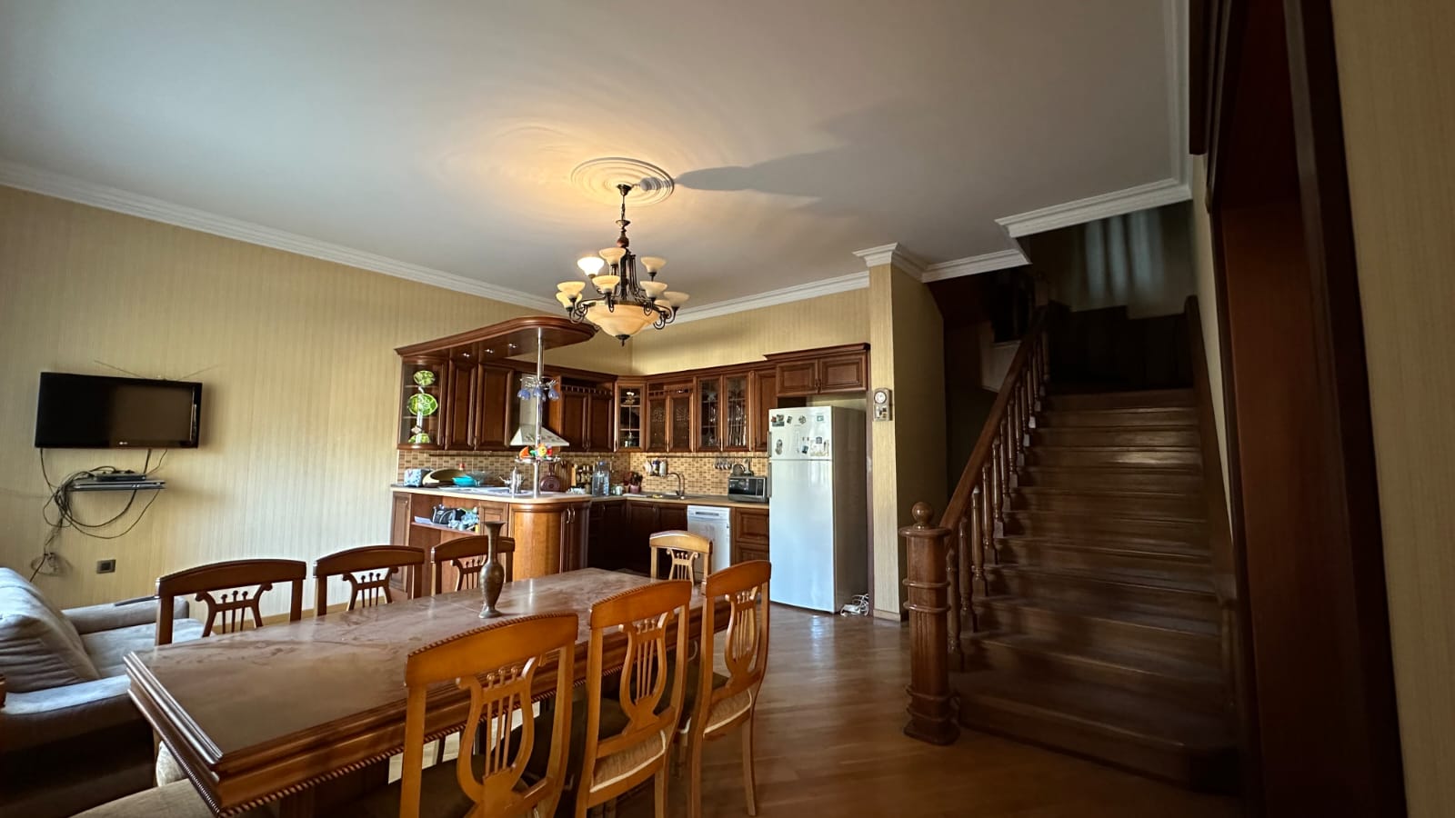 Дом в Баку на берегу розового озера,марсианский пейзаж и отличный потенциал роста инвестиций в городе Москва, фото 2, Другое