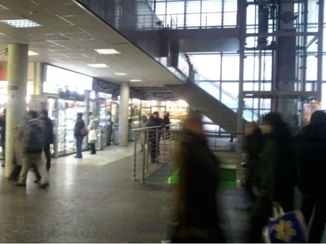 Аренда магазина в Здании Курского вокзала (у входа) 18м2 в городе Москва, фото 2, Аренда магазинов